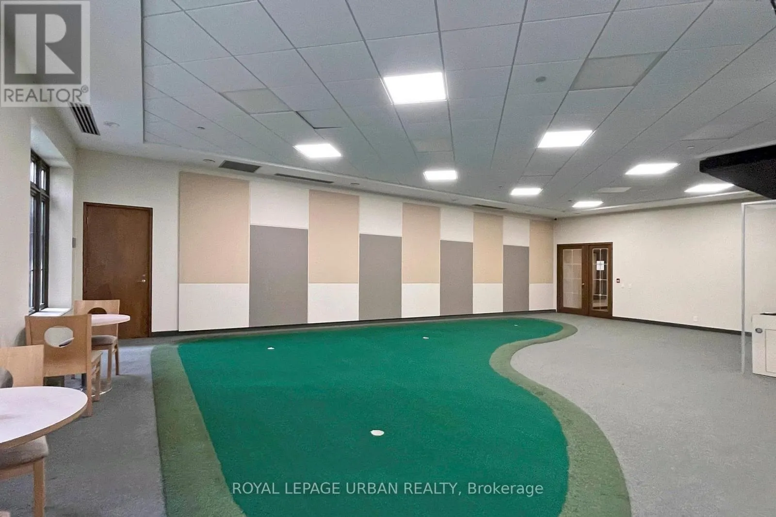 908 - 78 HARRISON GARDEN BOULEVARD