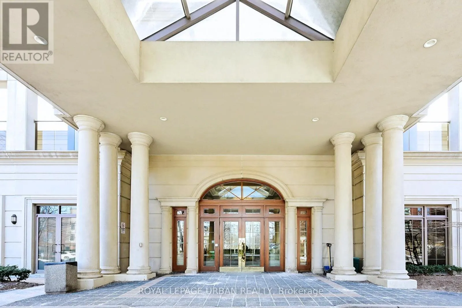 908 - 78 HARRISON GARDEN BOULEVARD