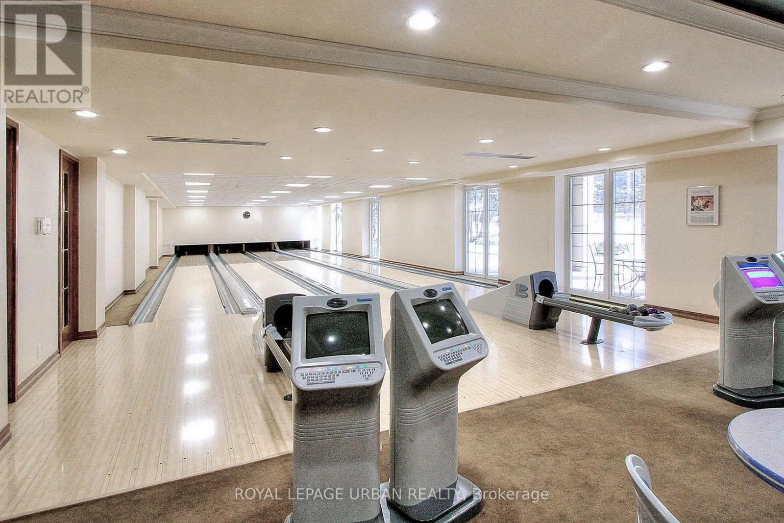 908 - 78 HARRISON GARDEN BOULEVARD