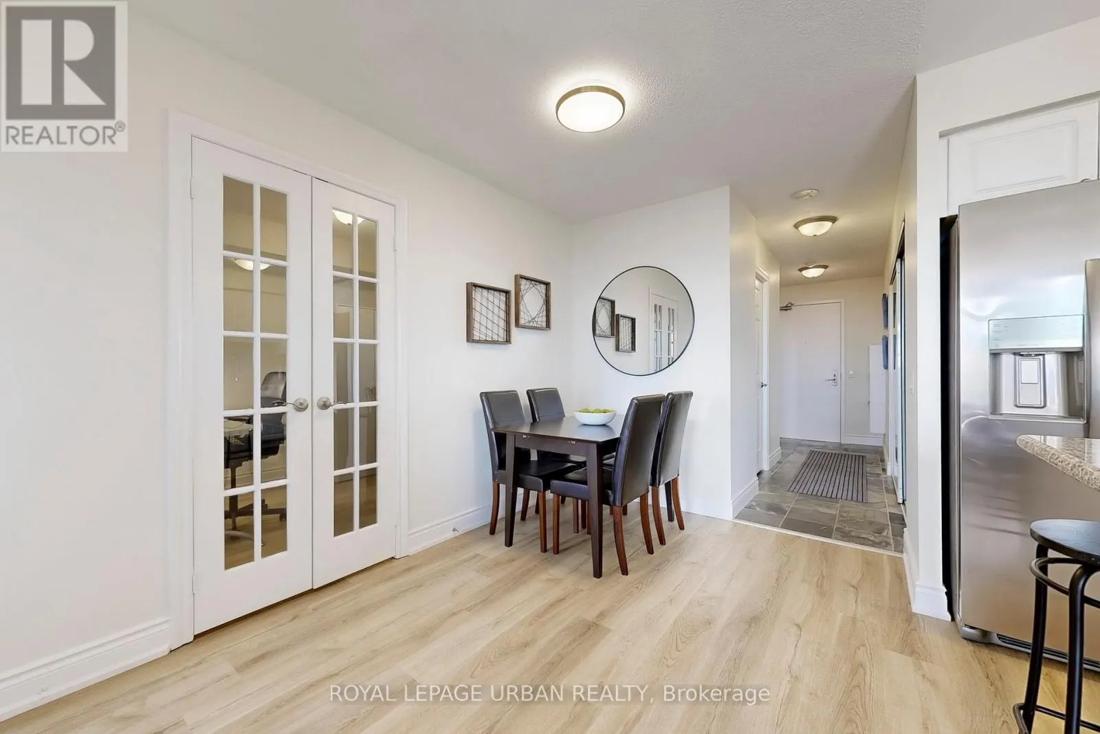 908 - 78 HARRISON GARDEN BOULEVARD