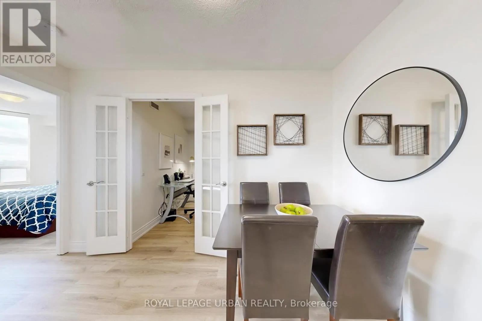 908 - 78 HARRISON GARDEN BOULEVARD