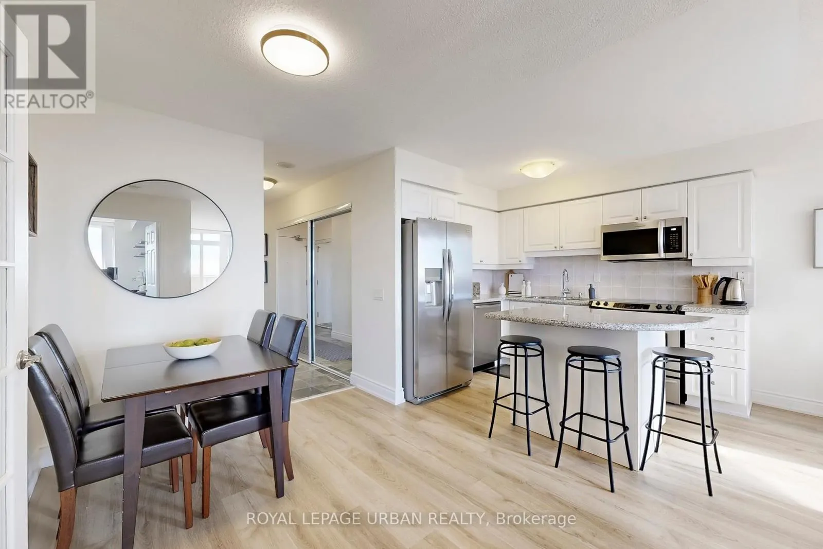 908 - 78 HARRISON GARDEN BOULEVARD