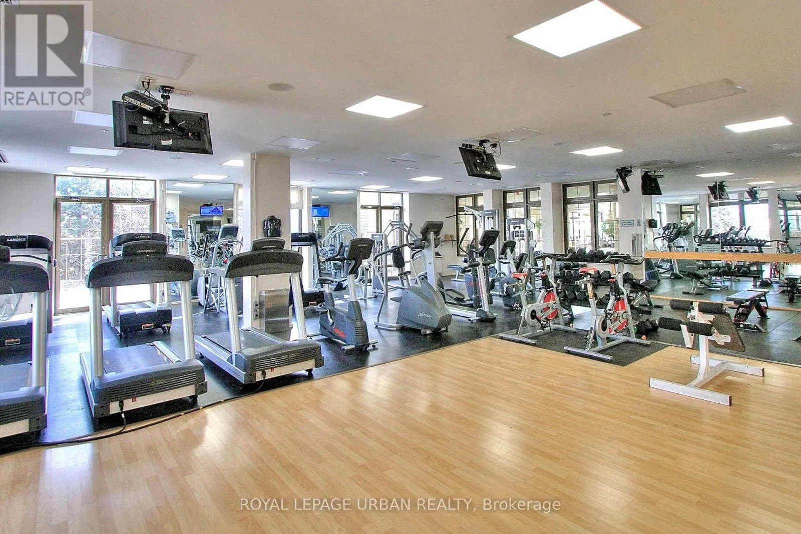 908 - 78 HARRISON GARDEN BOULEVARD