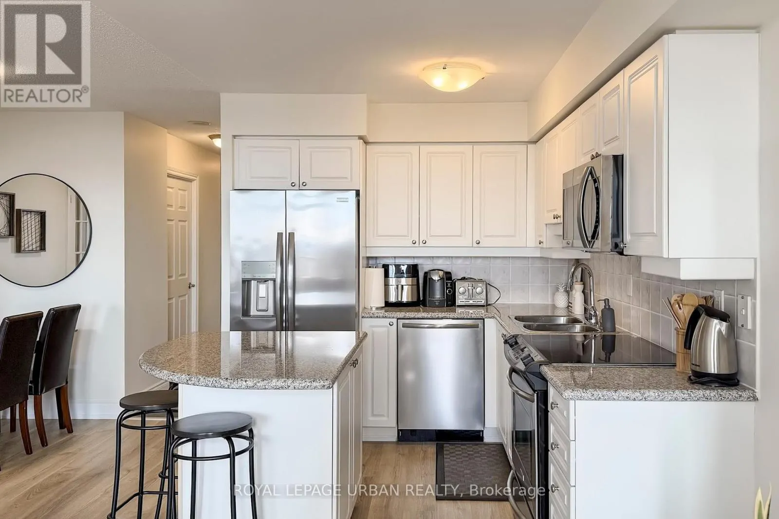 908 - 78 HARRISON GARDEN BOULEVARD