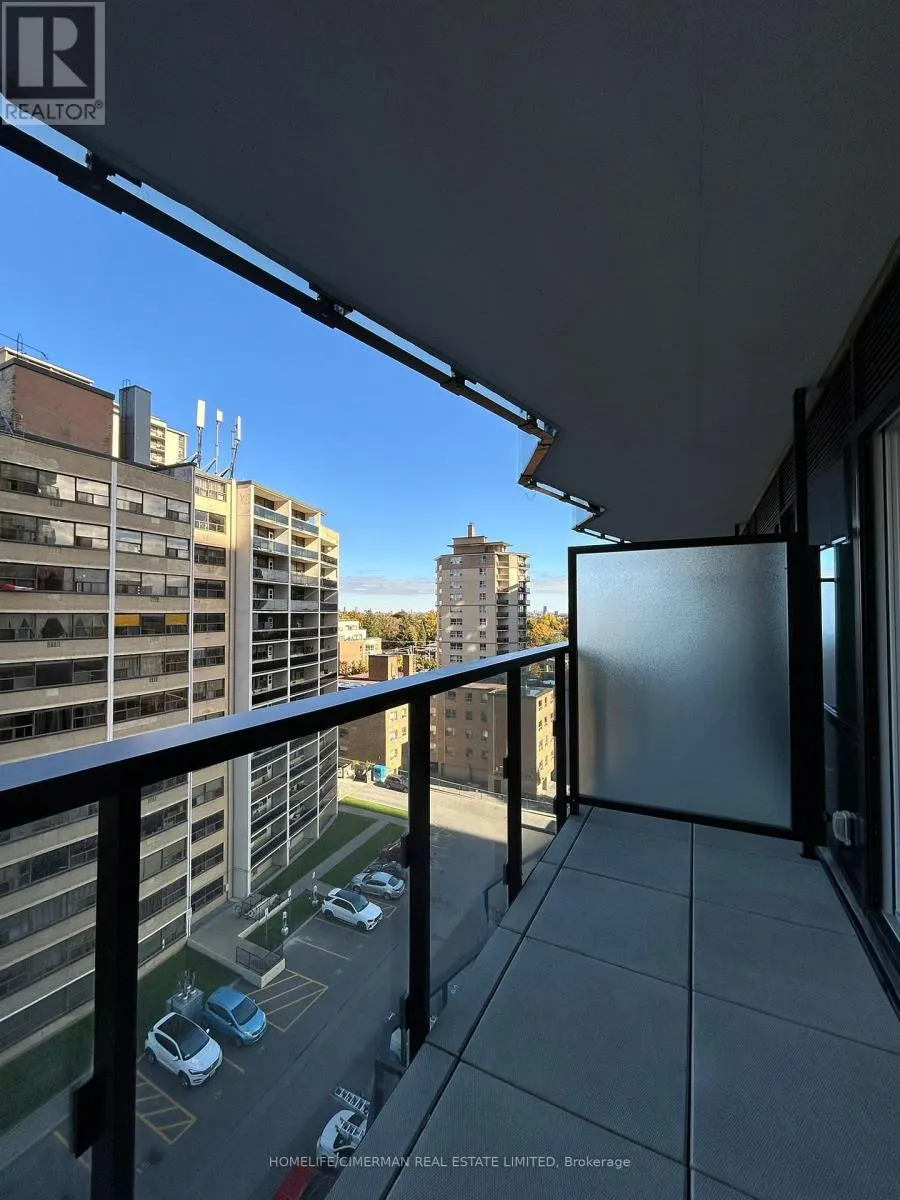 718N - 120 BROADWAY AVENUE