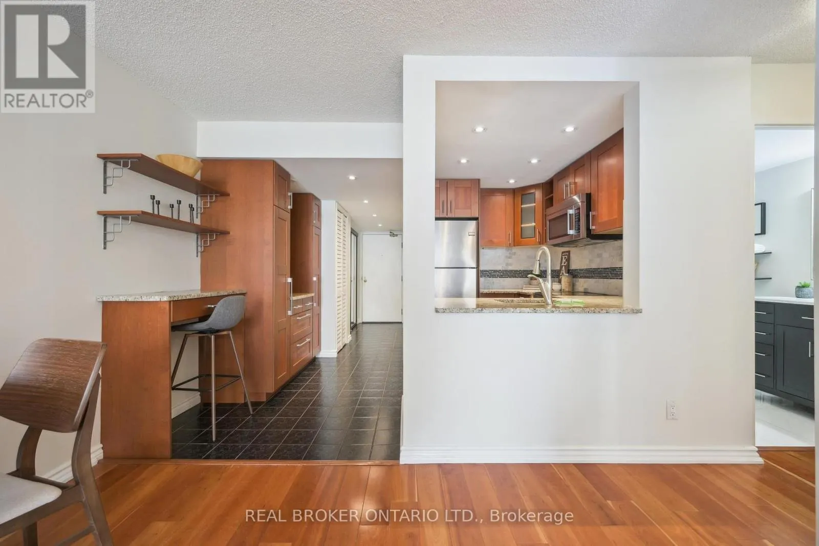 508 - 92 KING STREET E