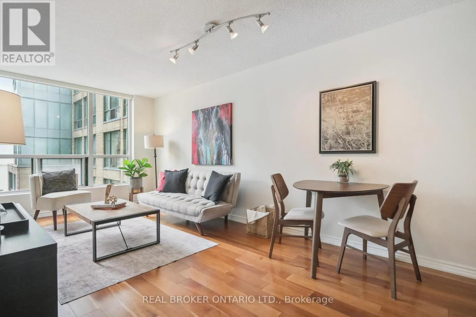 508 - 92 KING STREET E