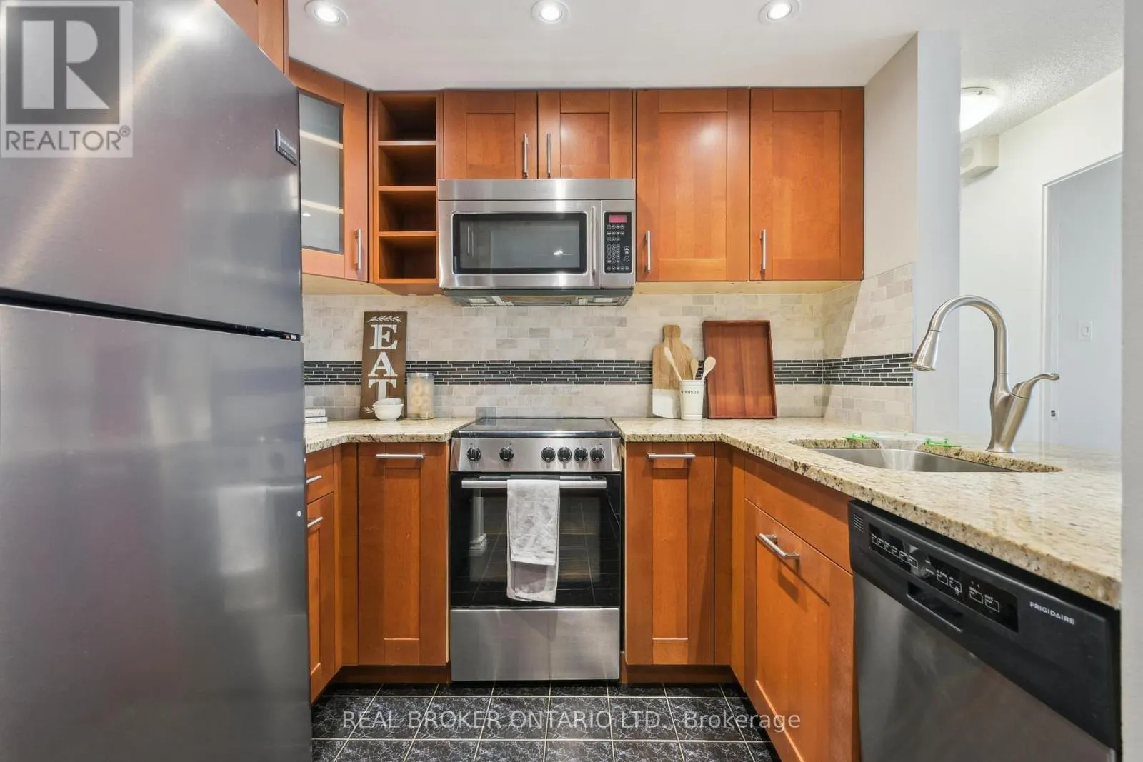 508 - 92 KING STREET E