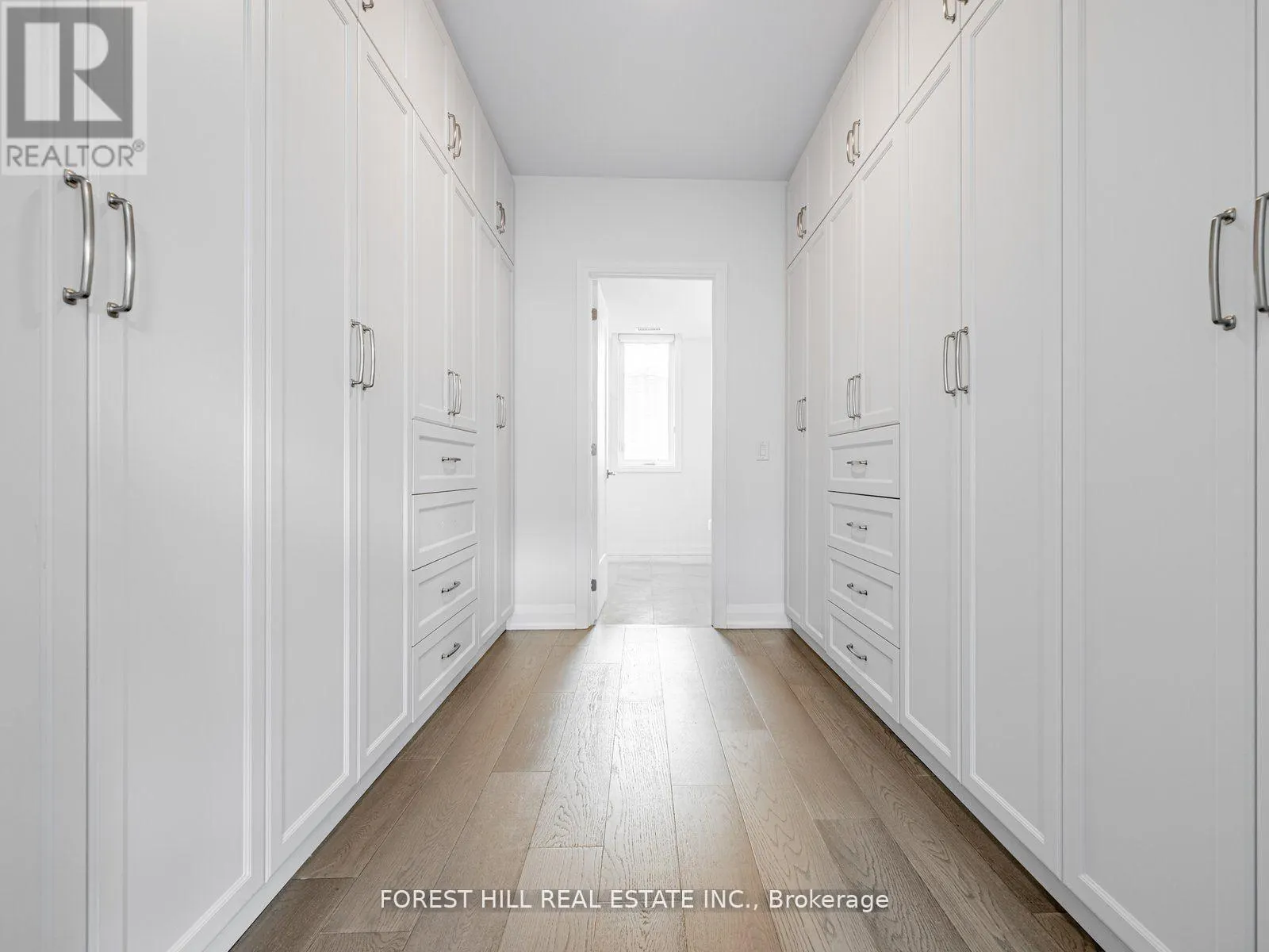 UNIT-5 - 35 DERVOCK CRESCENT