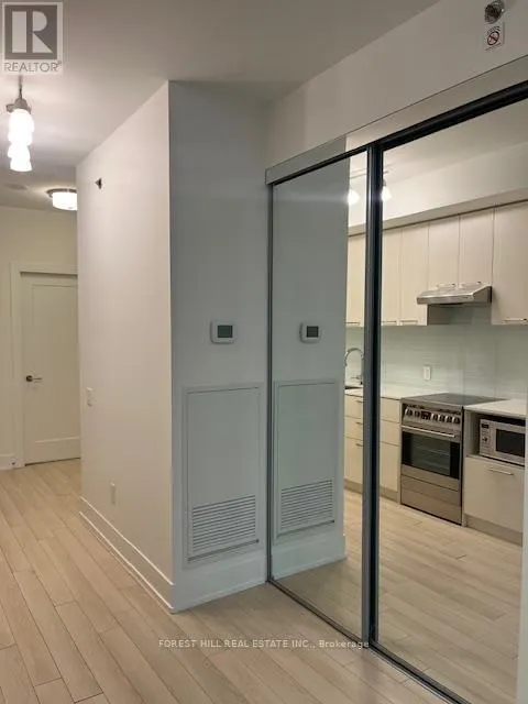 203 - 310 TWEEDSMUIR AVENUE