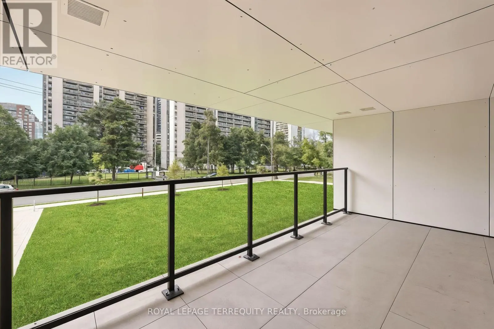 207 - 200 KEEWATIN AVENUE