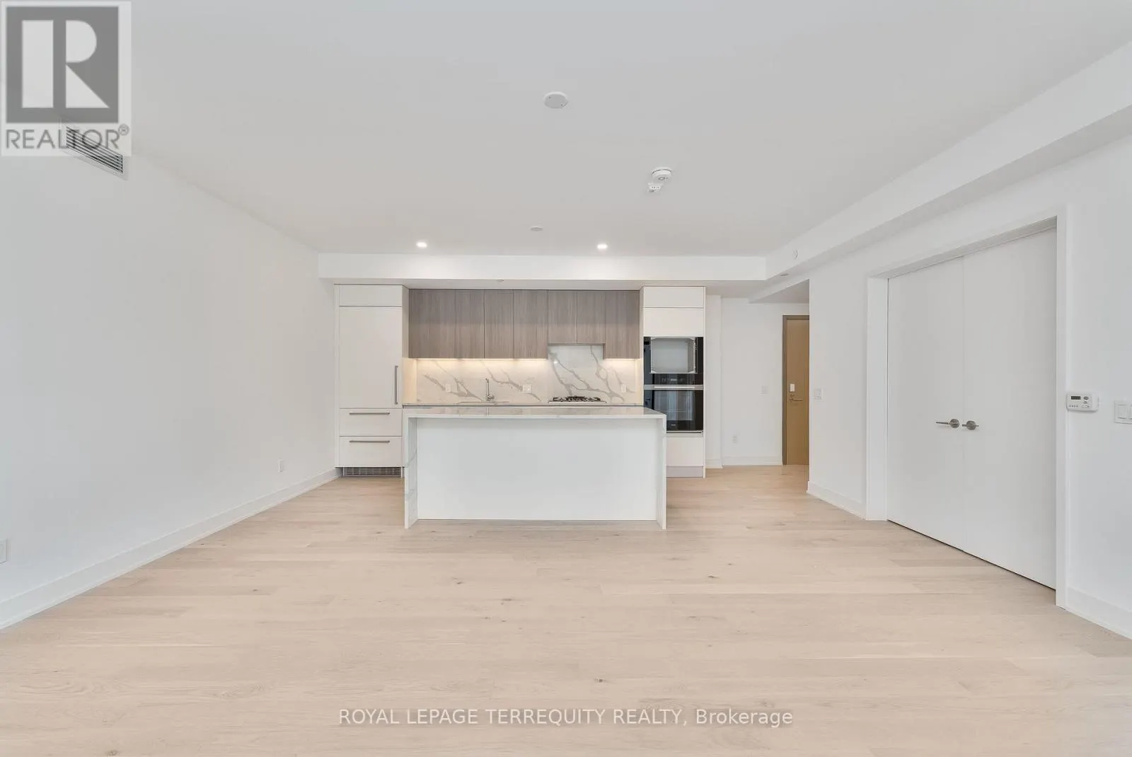 207 - 200 KEEWATIN AVENUE