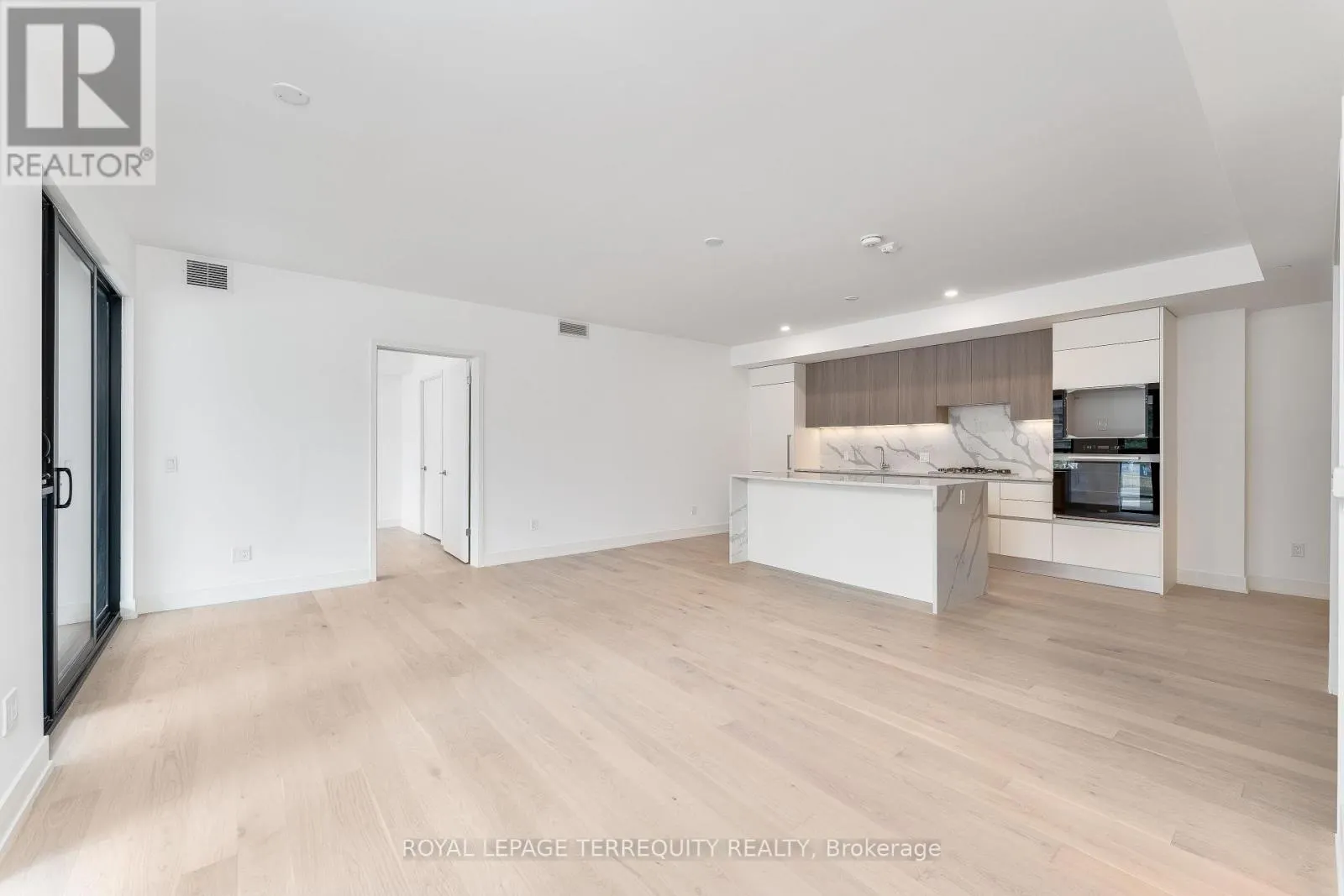 207 - 200 KEEWATIN AVENUE