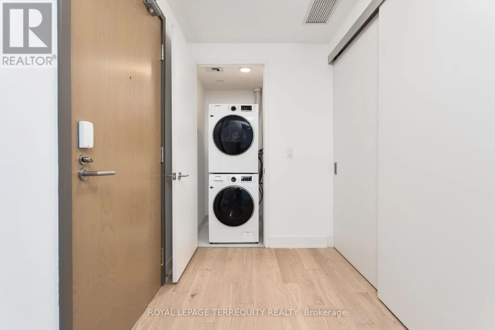 207 - 200 KEEWATIN AVENUE