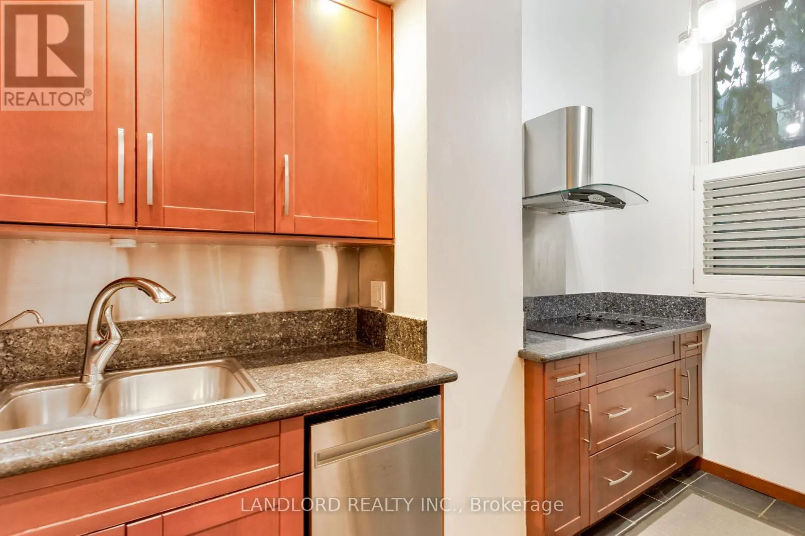 14 - 280 SHERBOURNE STREET