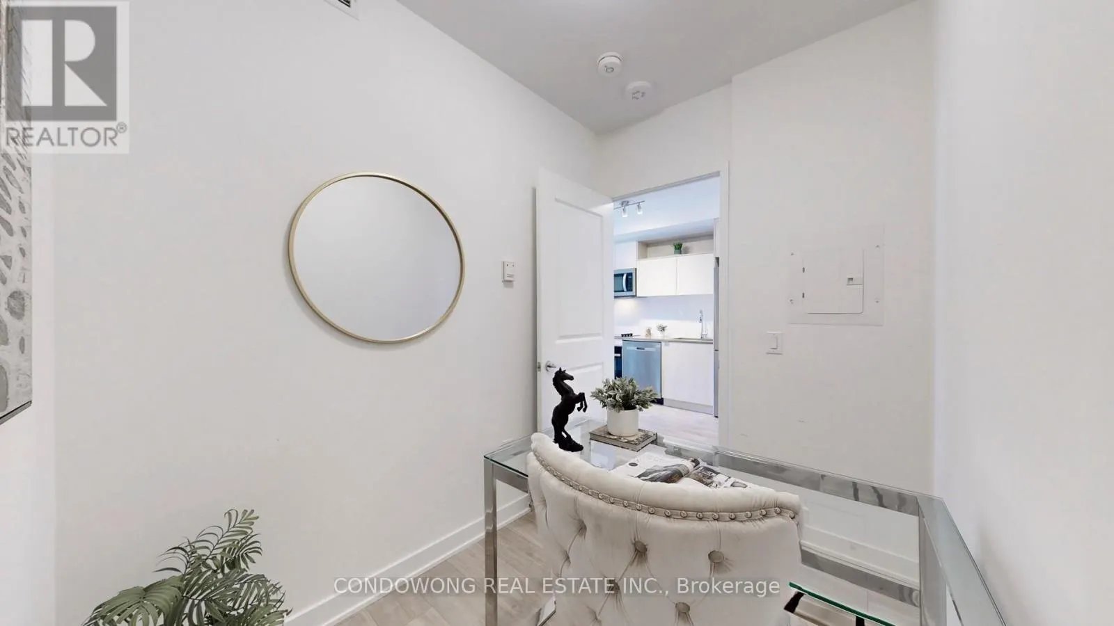 202 - 100 DALHOUSIE STREET