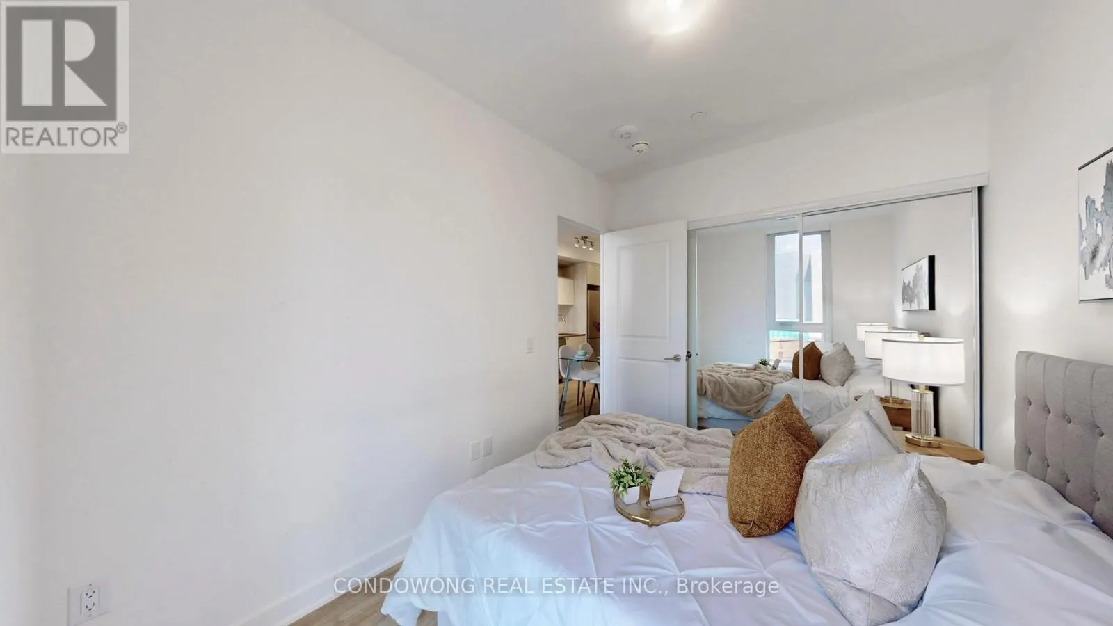 202 - 100 DALHOUSIE STREET