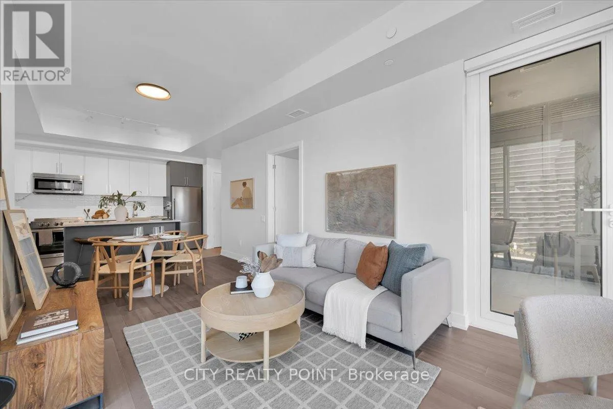 209 - 664 SPADINA AVENUE