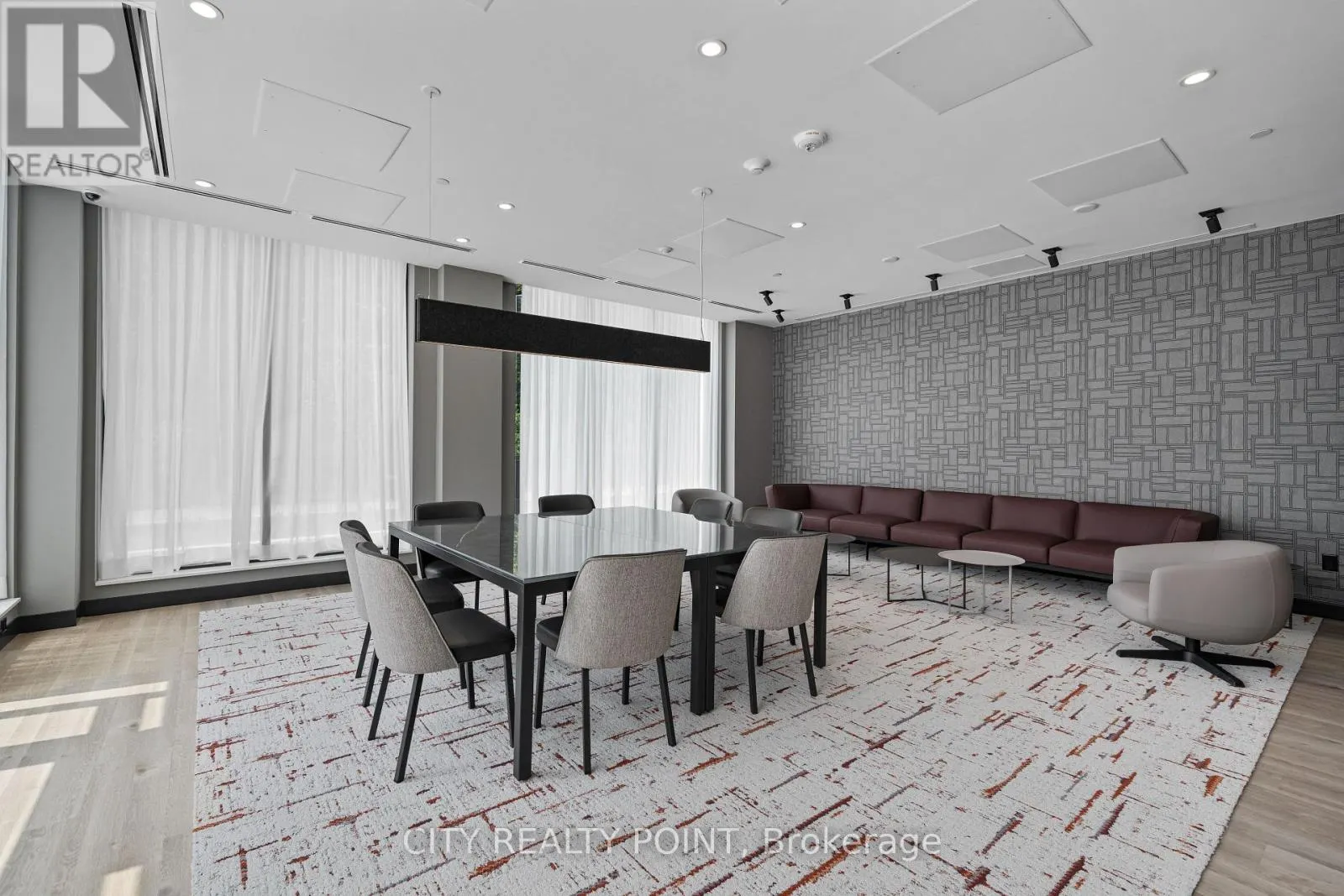 209 - 664 SPADINA AVENUE