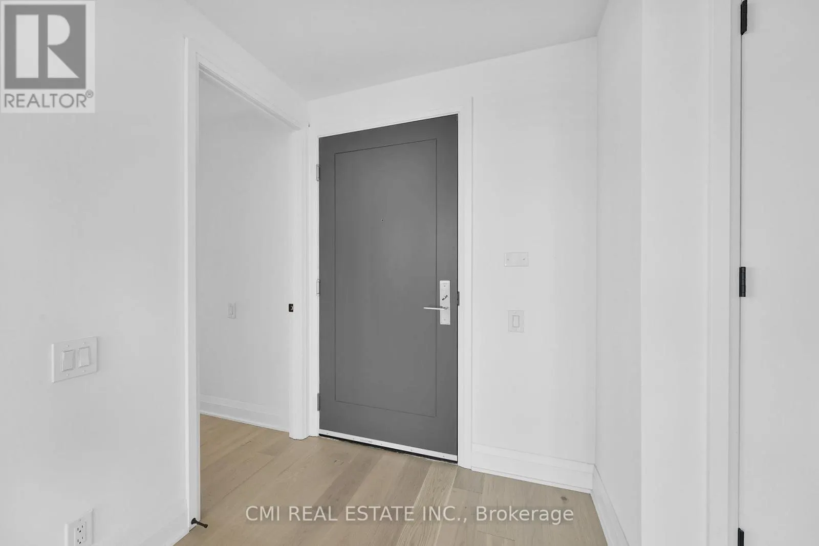 1603 - 33 FREDERICK TODD WAY