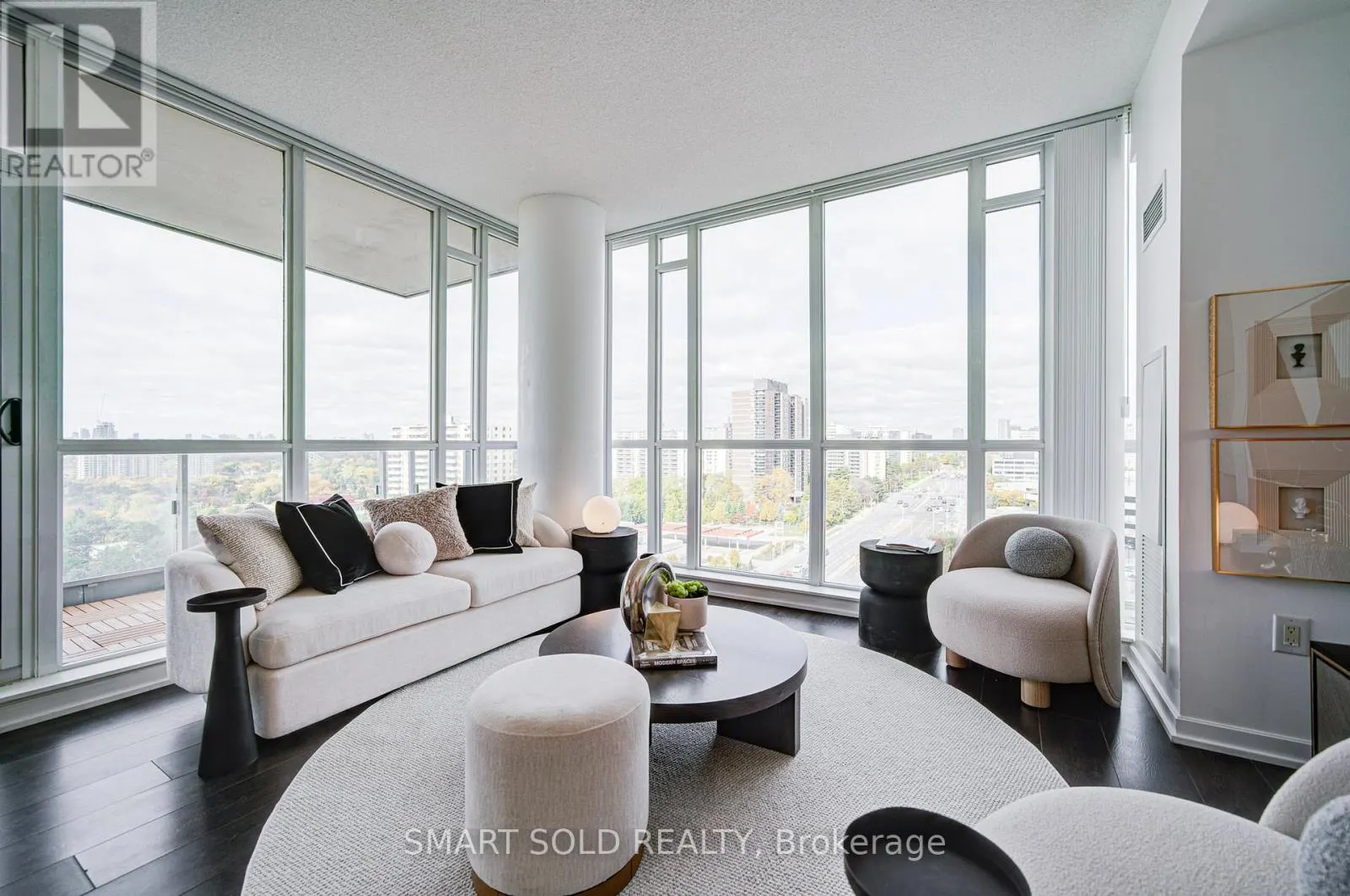 802 - 66 FOREST MANOR ROAD