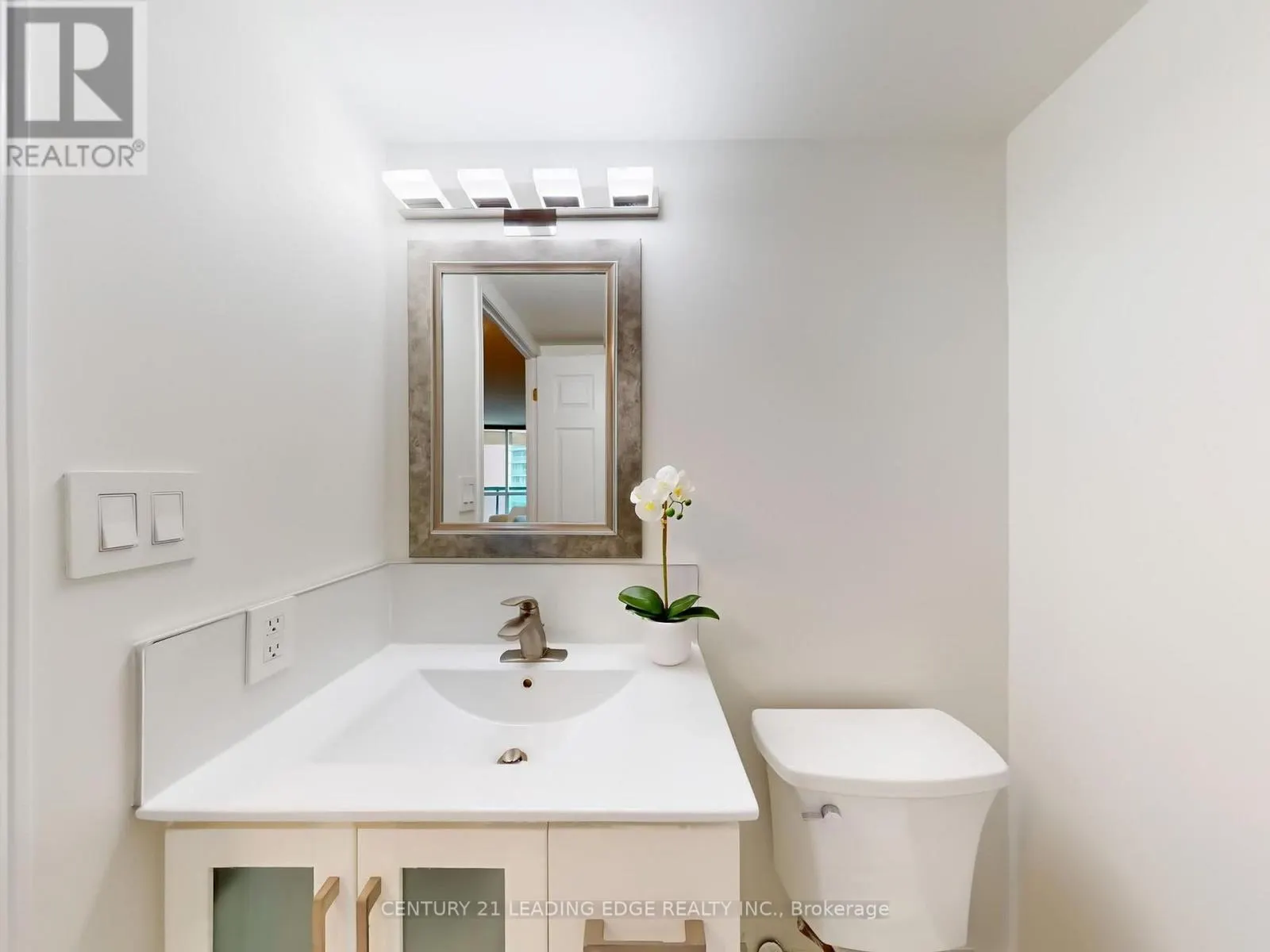 1913 - 23 LORRAINE DRIVE