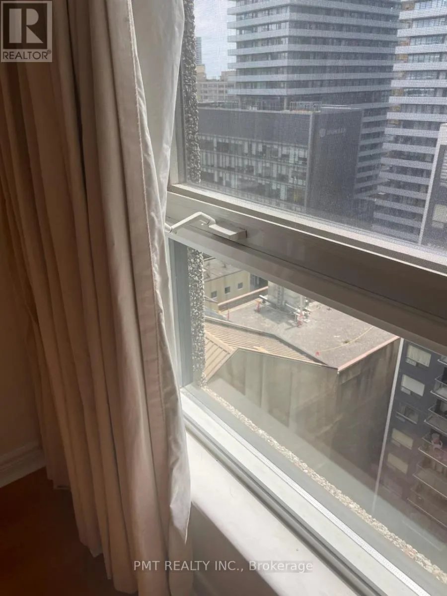 1801 - 55 BLOOR STREET E