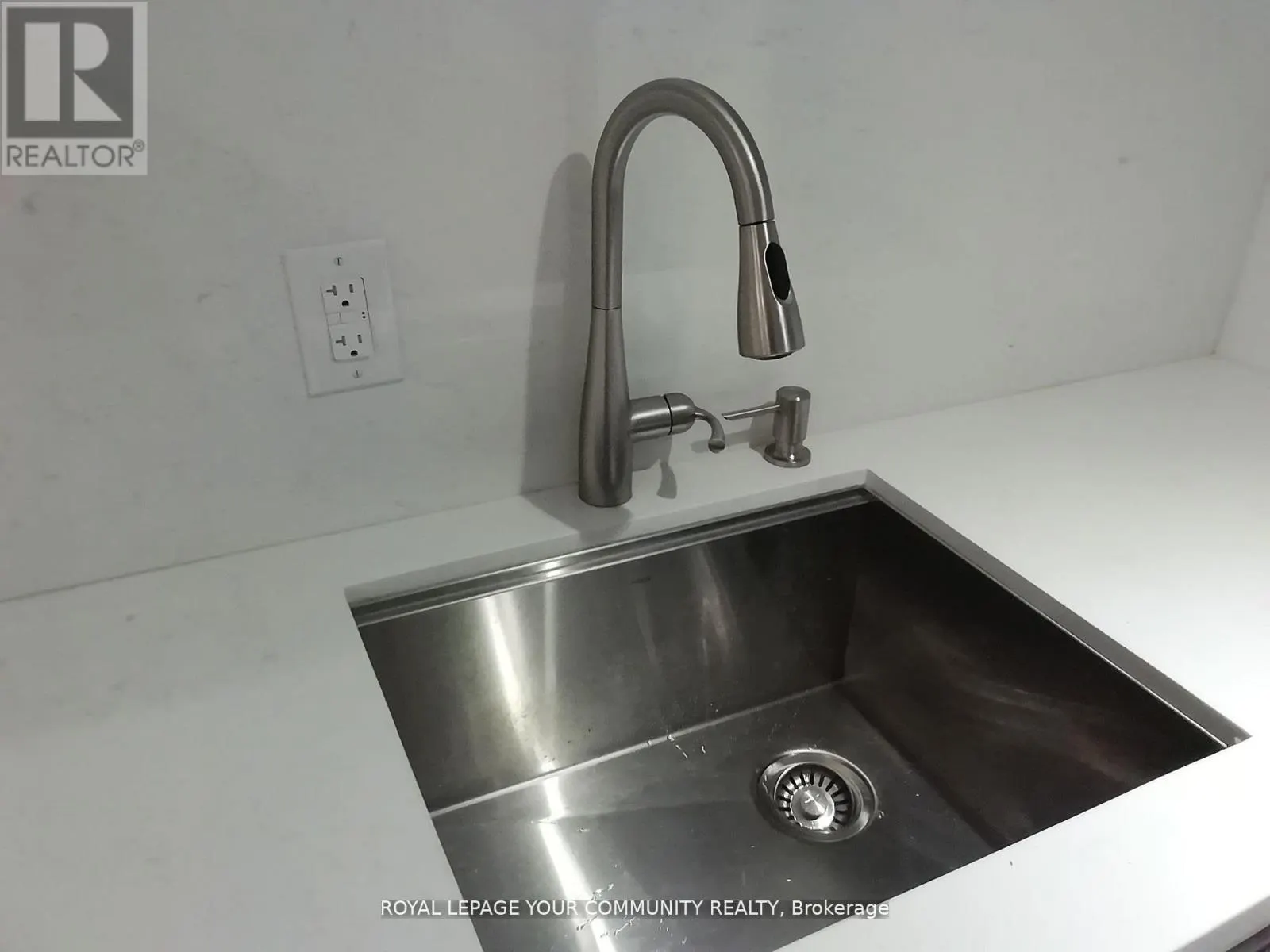 BSMT - 761 MARKHAM STREET