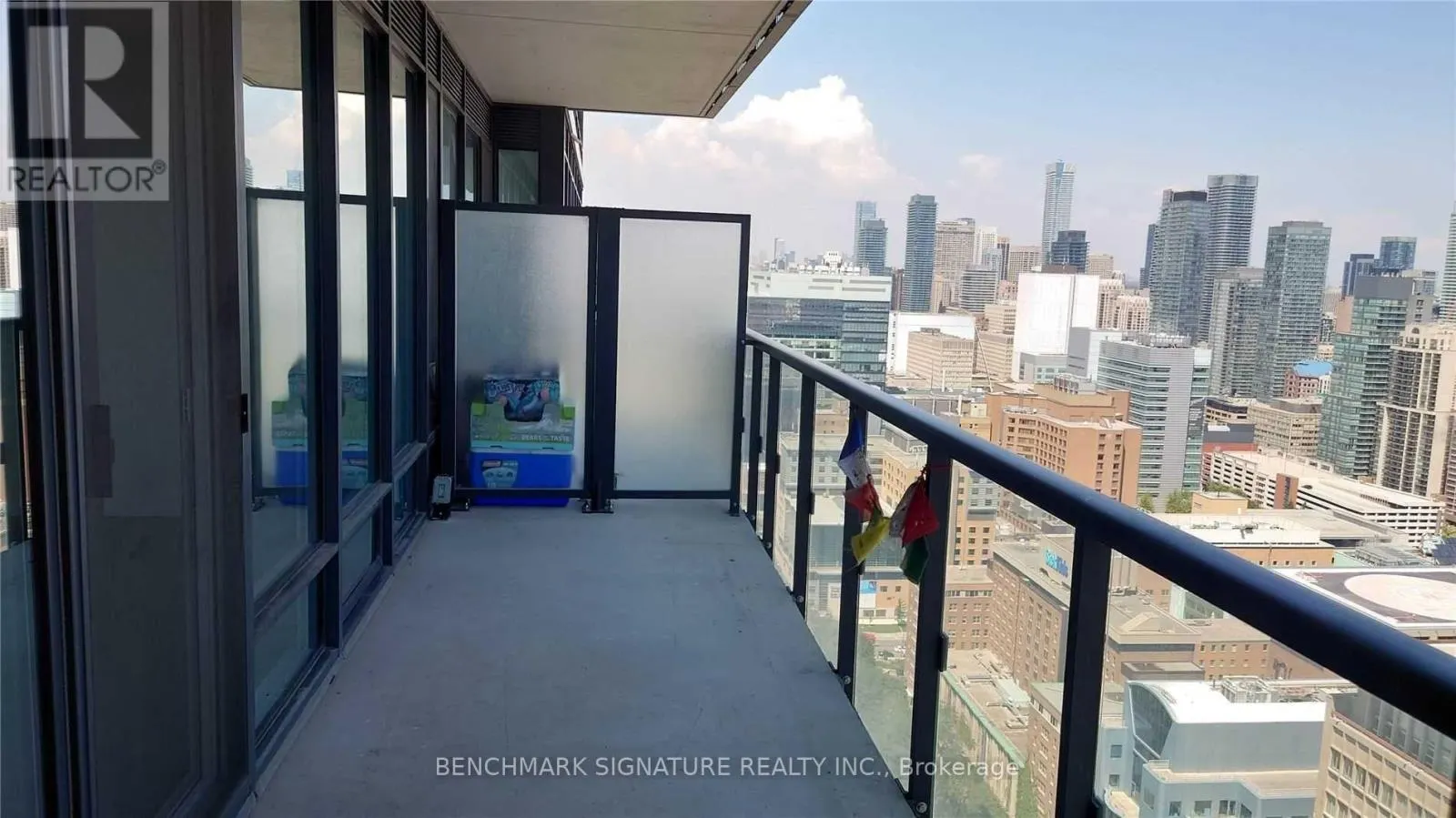 2805 - 488 UNIVERSITY AVENUE