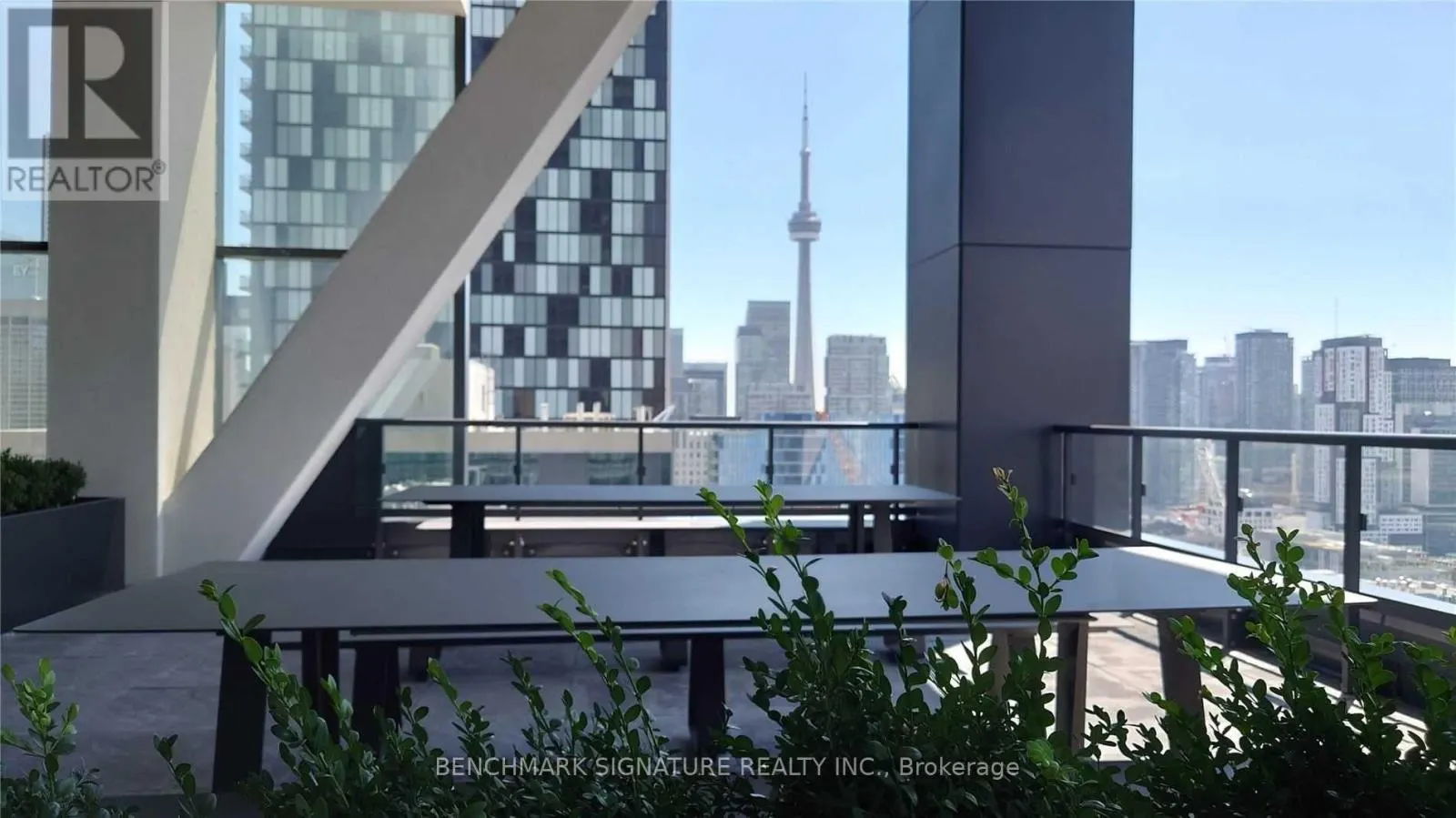 2805 - 488 UNIVERSITY AVENUE