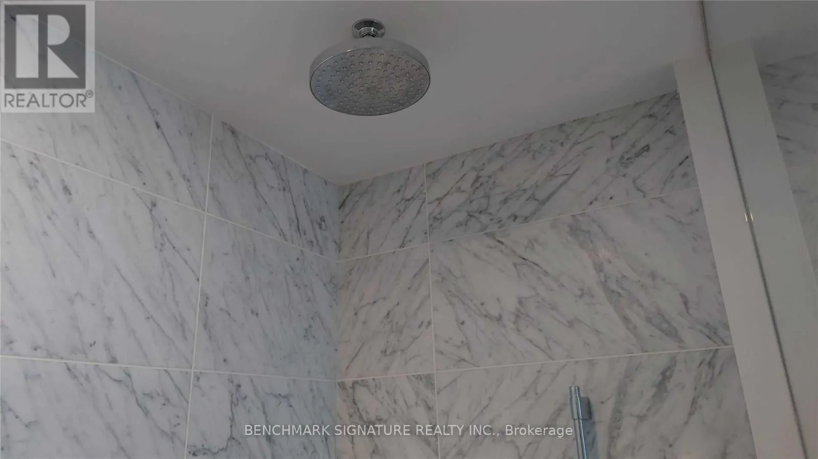 2805 - 488 UNIVERSITY AVENUE