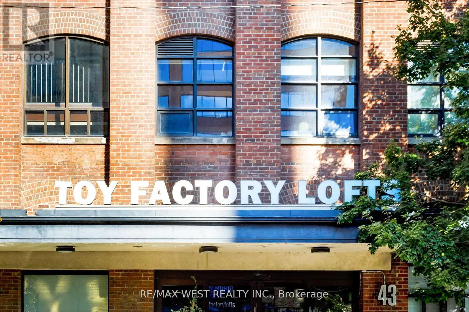 115 - 43 HANNA AVENUE