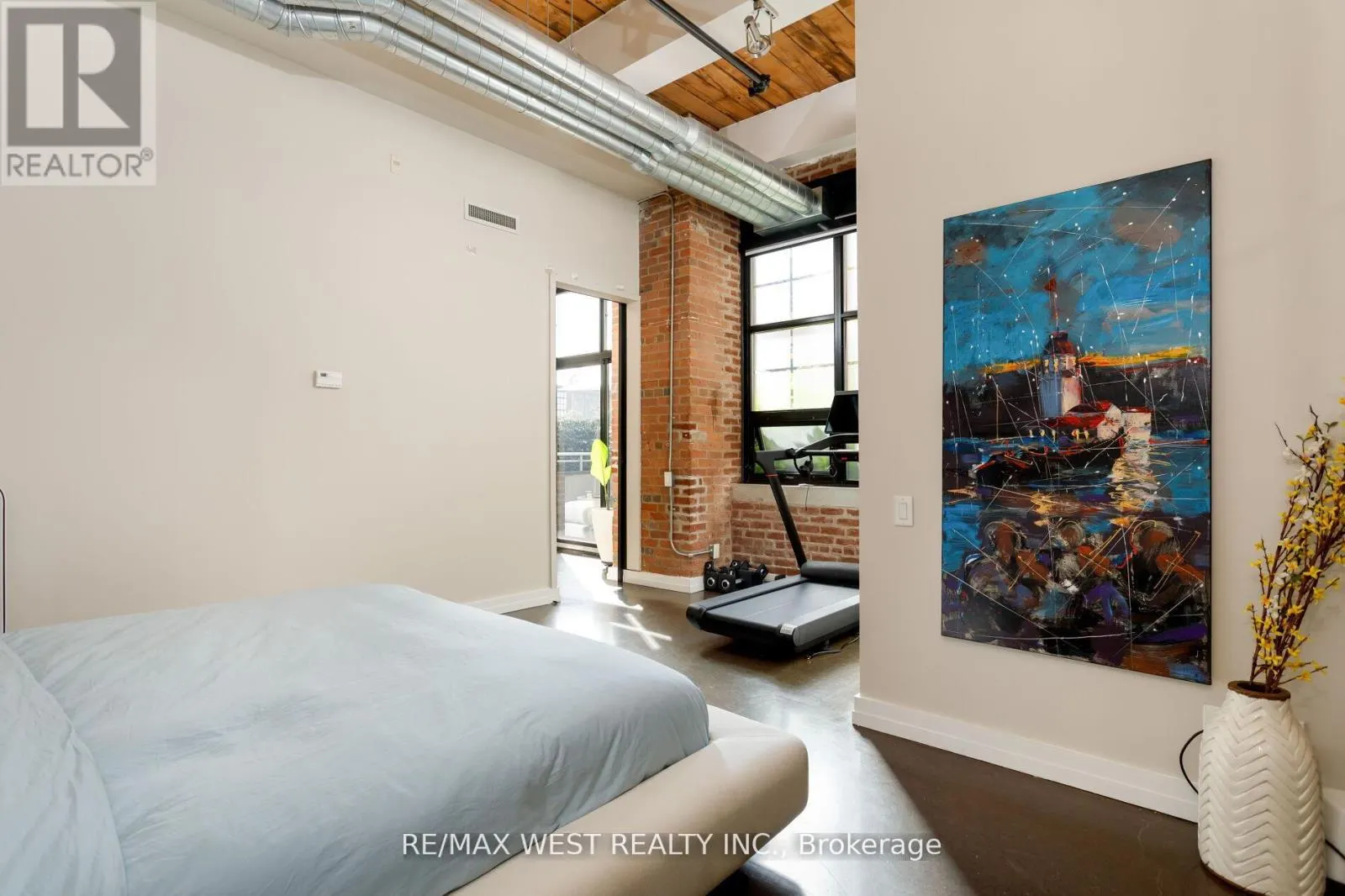 115 - 43 HANNA AVENUE