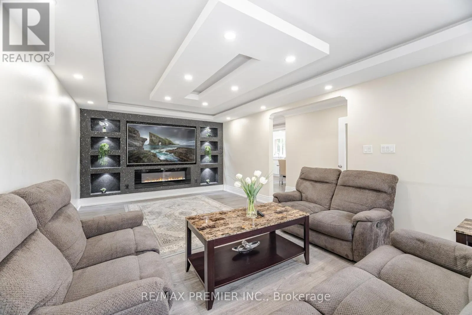 173 TORRESDALE AVENUE