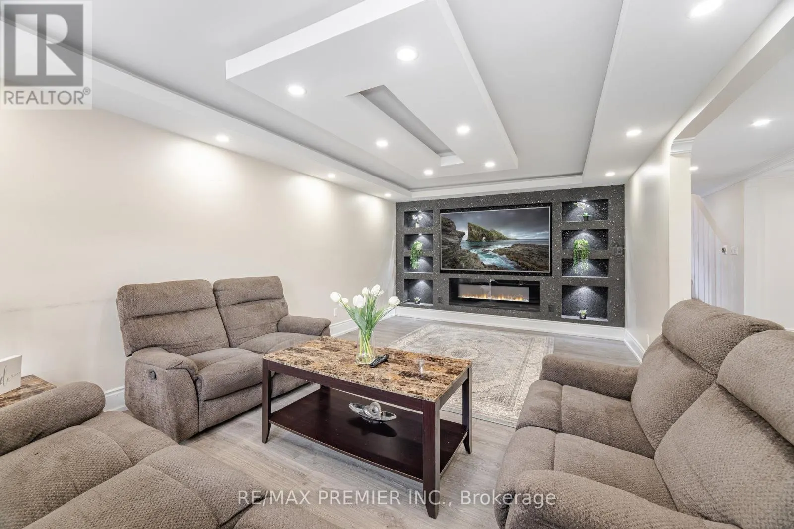 173 TORRESDALE AVENUE