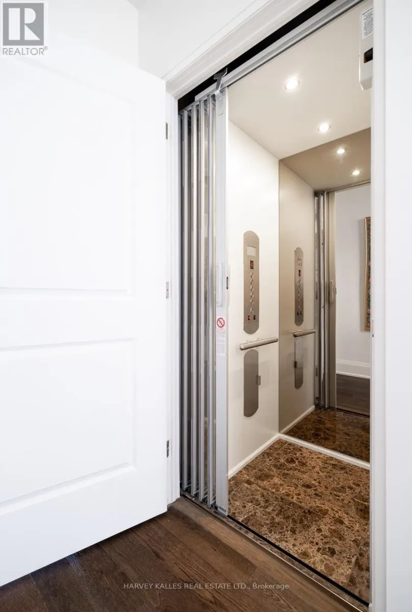 A - 2460 BAYVIEW AVENUE