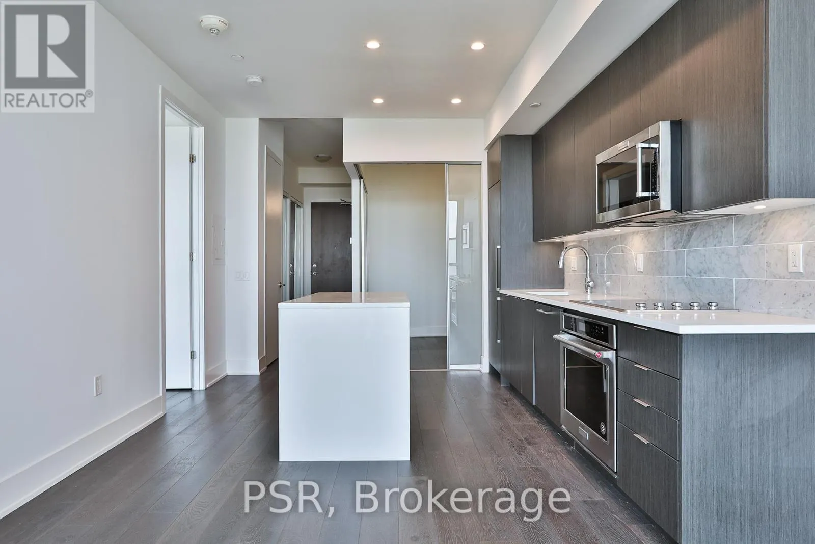 LPH05 - 38 IANNUZZI STREET