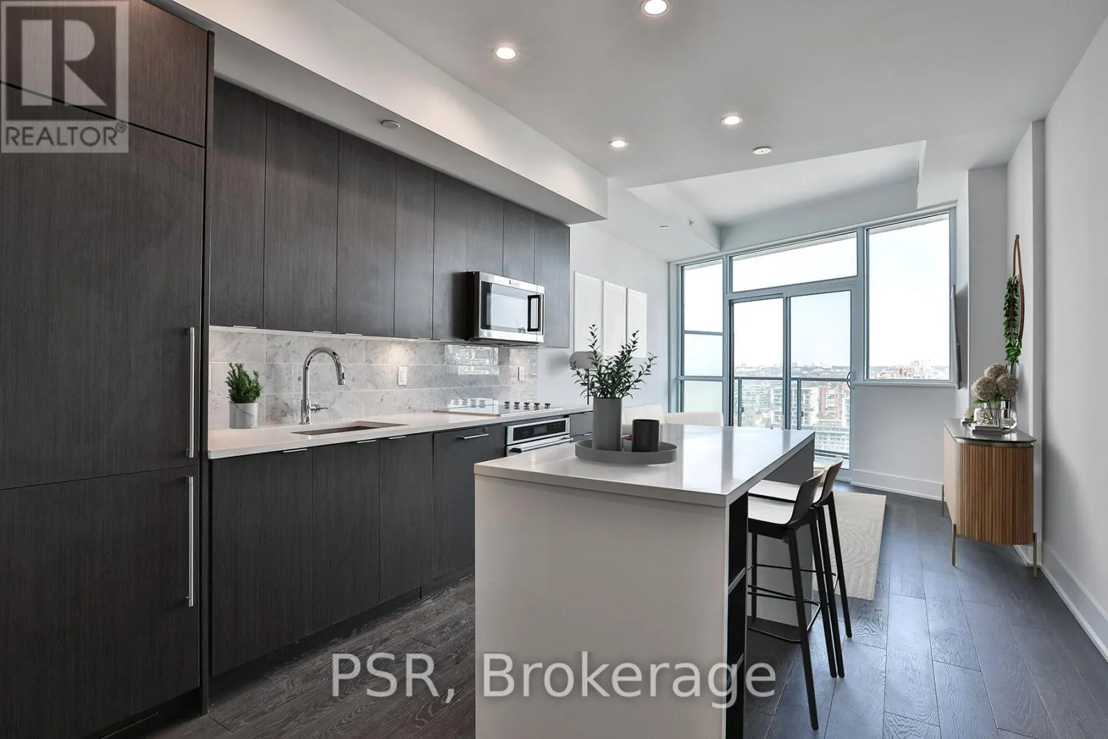 LPH05 - 38 IANNUZZI STREET