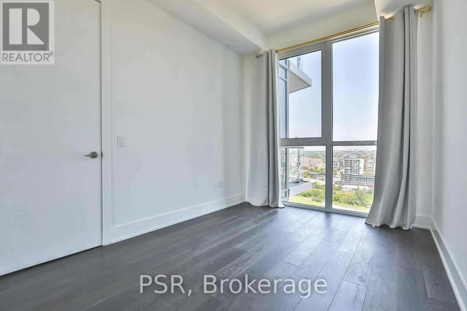 LPH05 - 38 IANNUZZI STREET