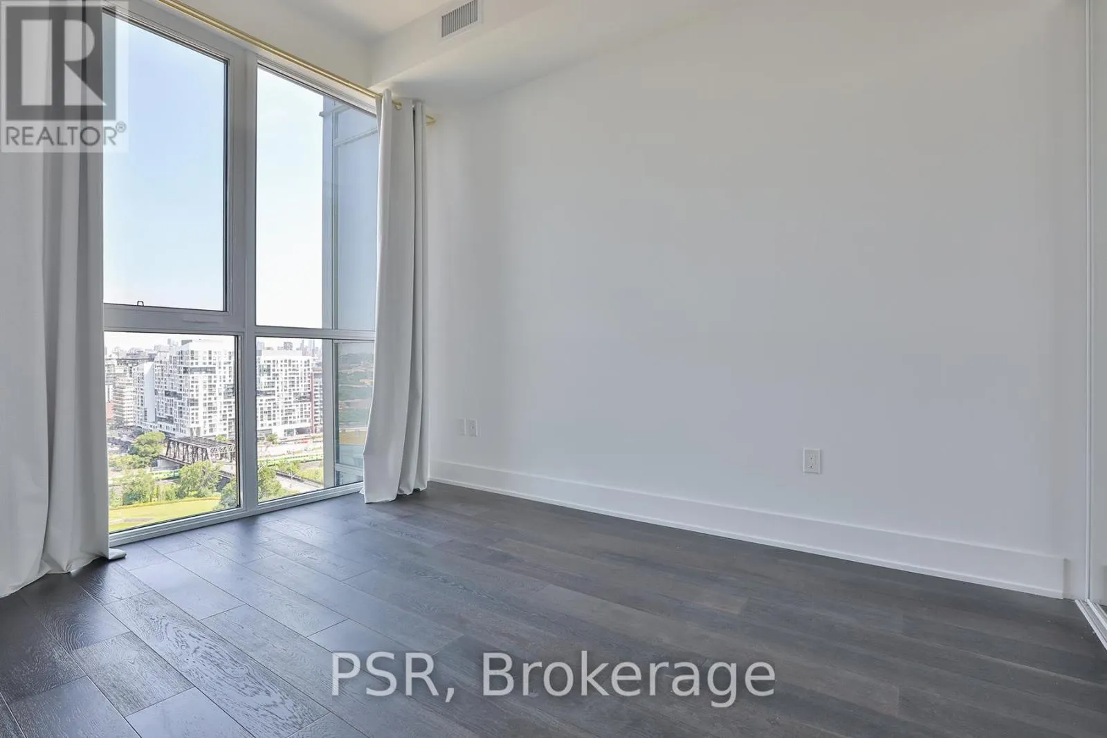 LPH05 - 38 IANNUZZI STREET