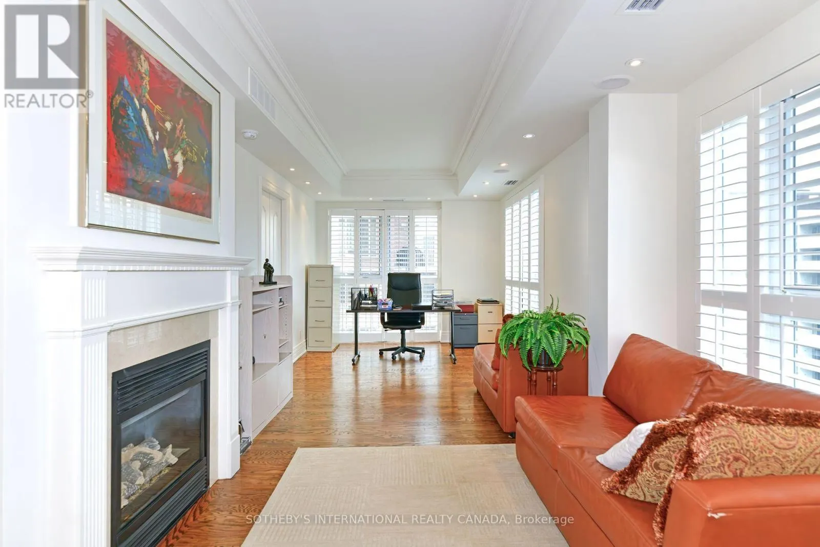 905 - 33 DELISLE AVENUE