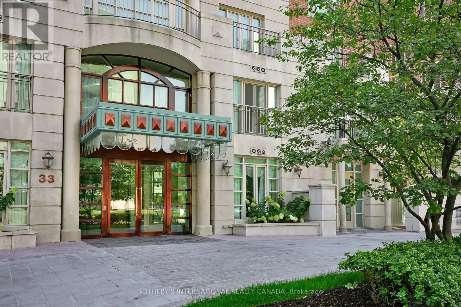 905 - 33 DELISLE AVENUE