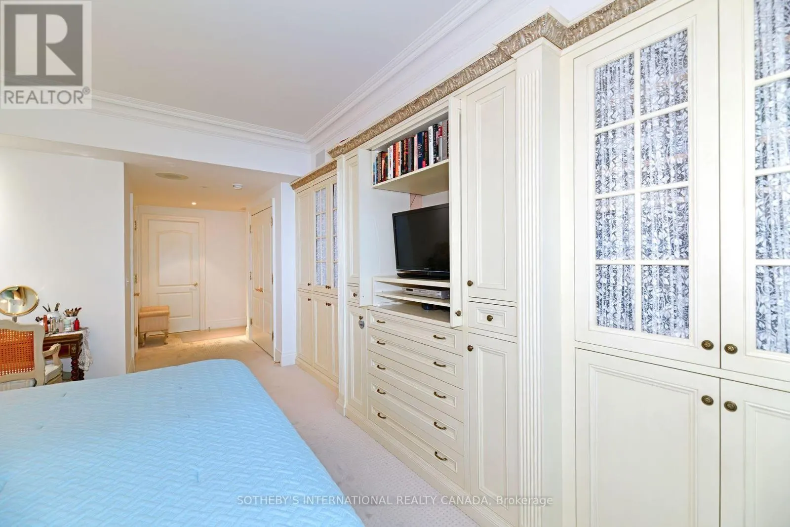 905 - 33 DELISLE AVENUE