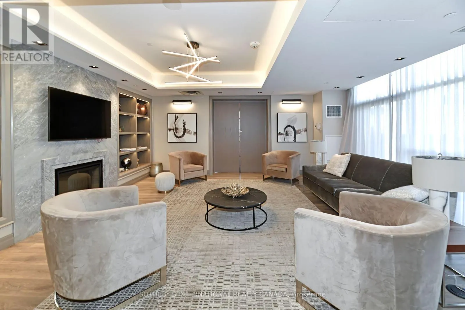 326 - 501 ST CLAIR AVENUE W