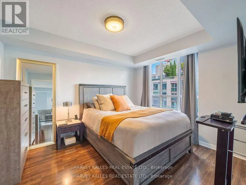 1309 - 140 SIMCOE STREET