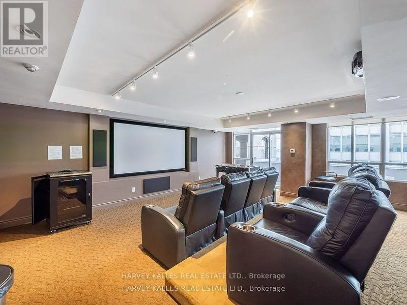 1309 - 140 SIMCOE STREET