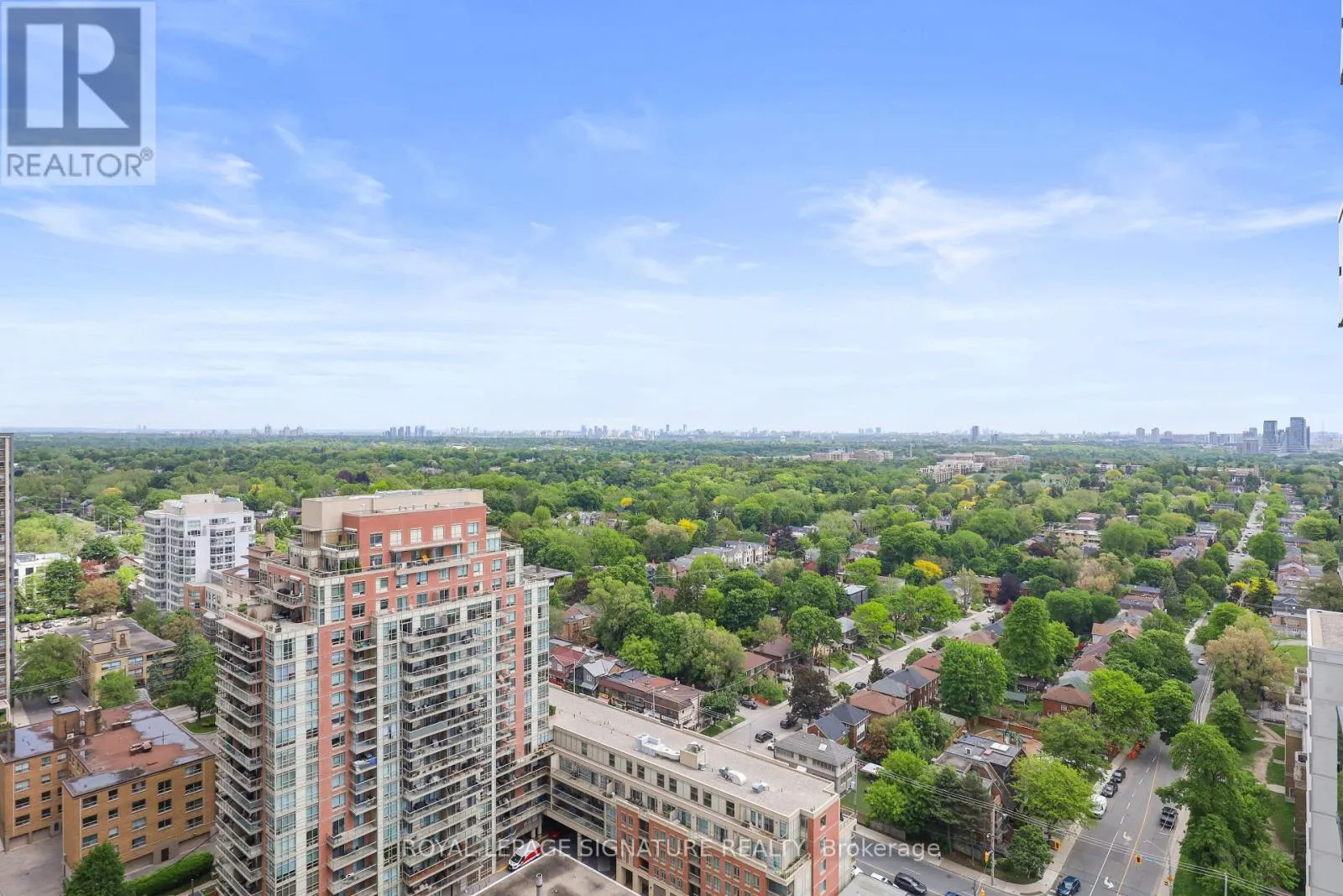 2208 - 117 BROADWAY AVENUE