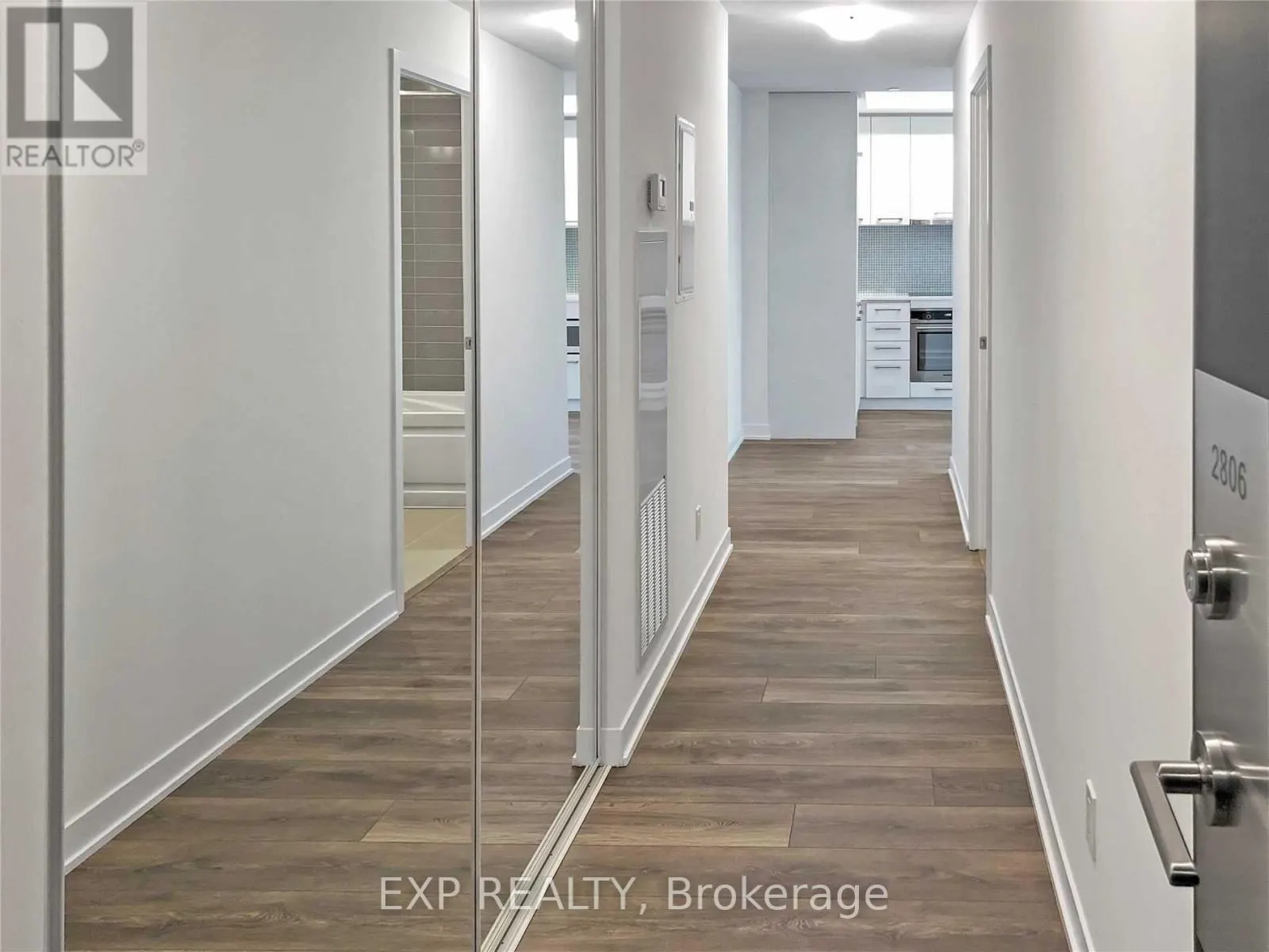 2806 - 87 PETER STREET