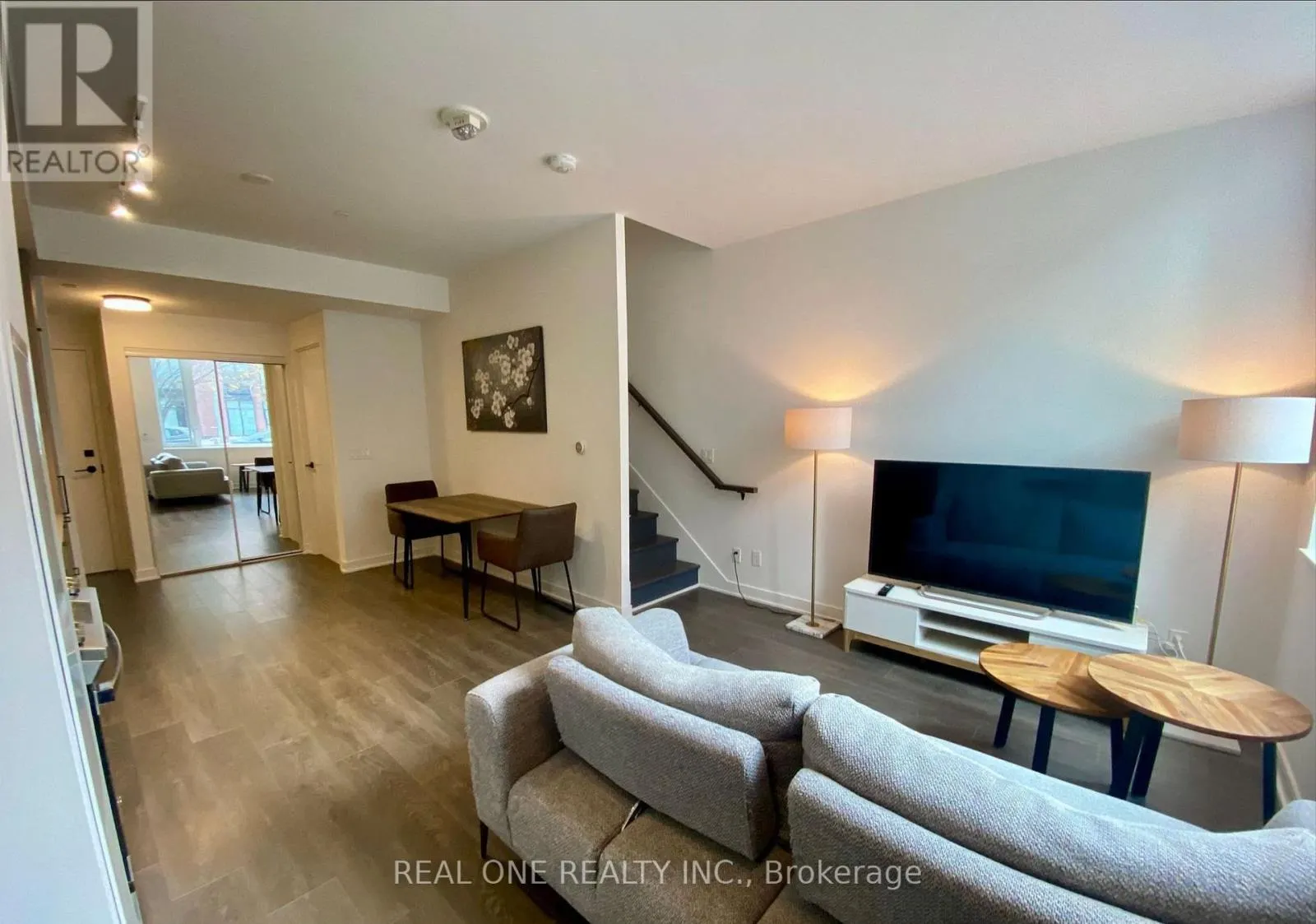 S123 - 180 MILL STREET