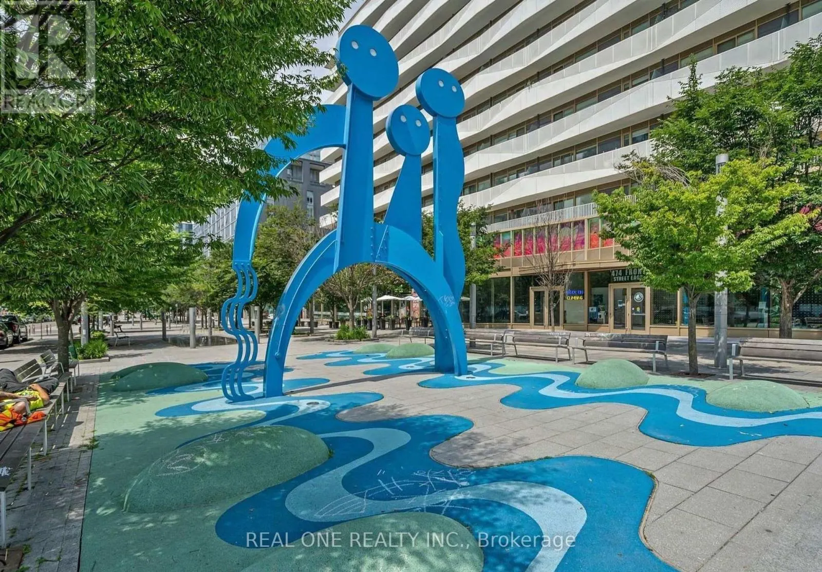 S123 - 180 MILL STREET